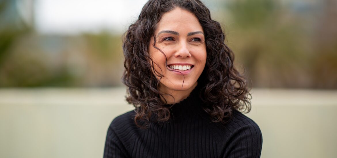 portrait of a woman smiling, new porcelain veneers